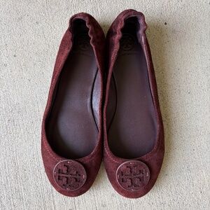 Tory Burch Brown suede flats/ classic logo ballet style